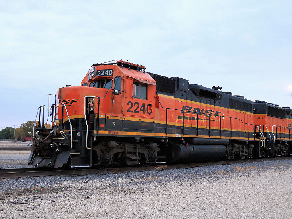 BNSF 2240